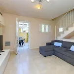 Iris Private Pool Вилла