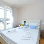 Вилла Iris Private Pool Манерба-дель-Гарда