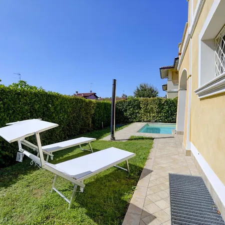 Villa Iris