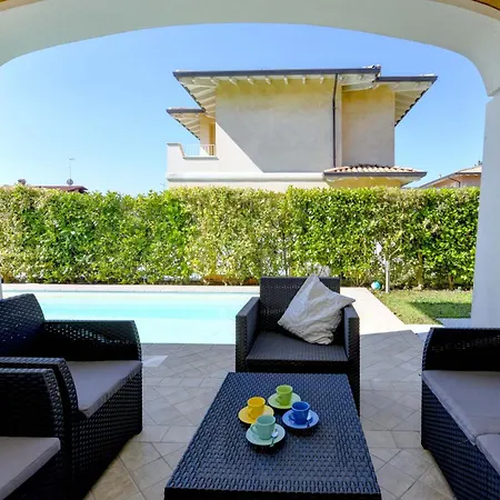 Iris Private Pool Villa